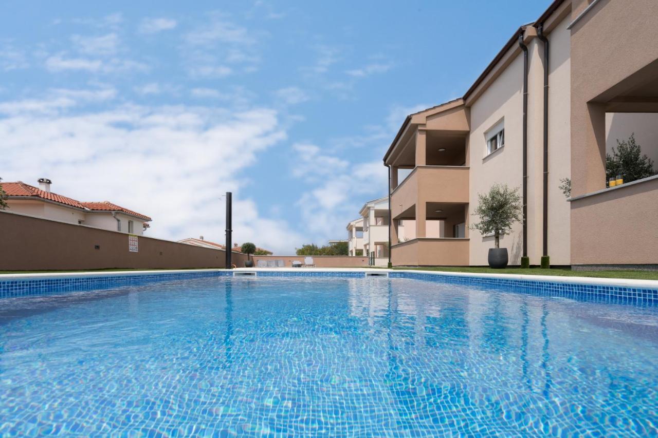 Apartmani Villa Ruby Linardići 外观 照片
