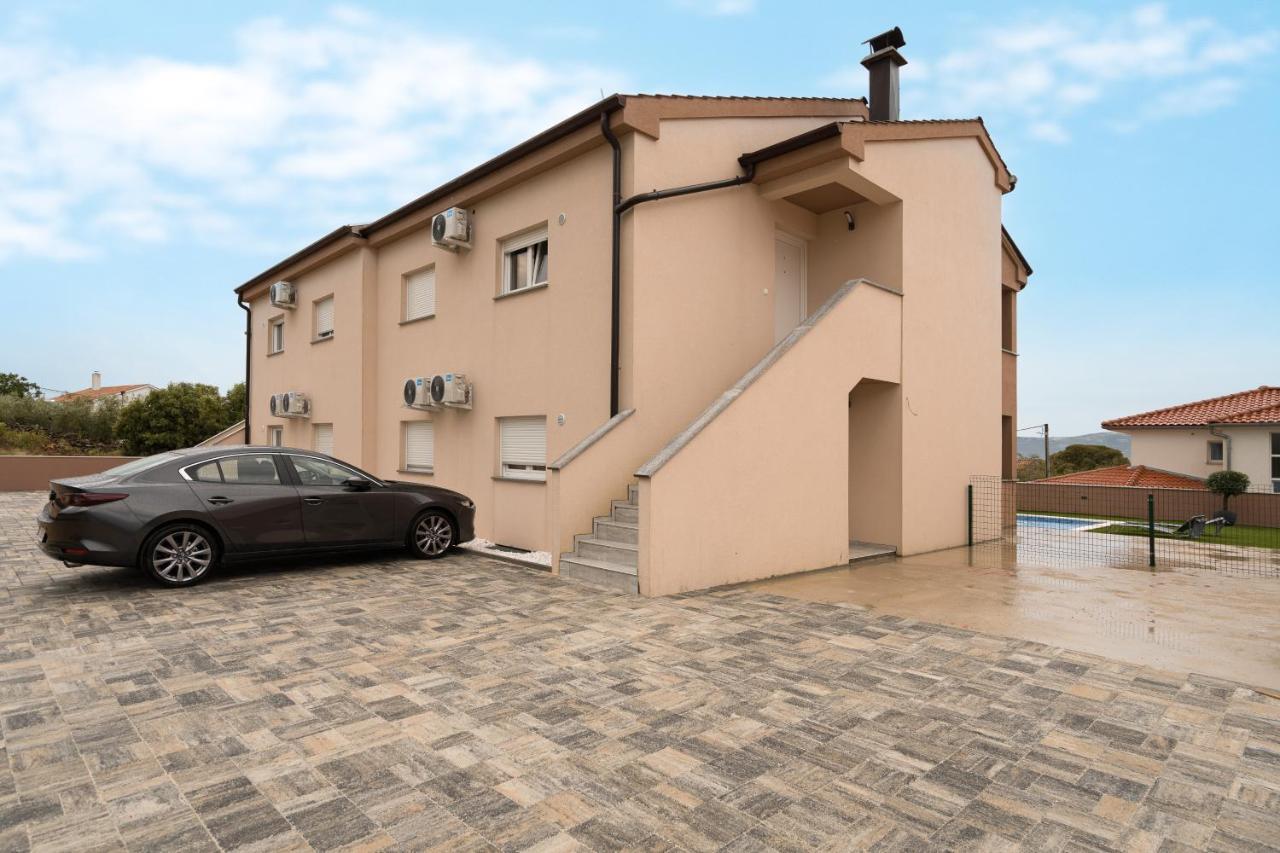 Apartmani Villa Ruby Linardići 外观 照片